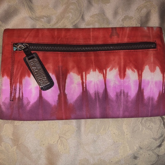 Kenneth Cole Reaction Clutch - Picture 3 of 7
